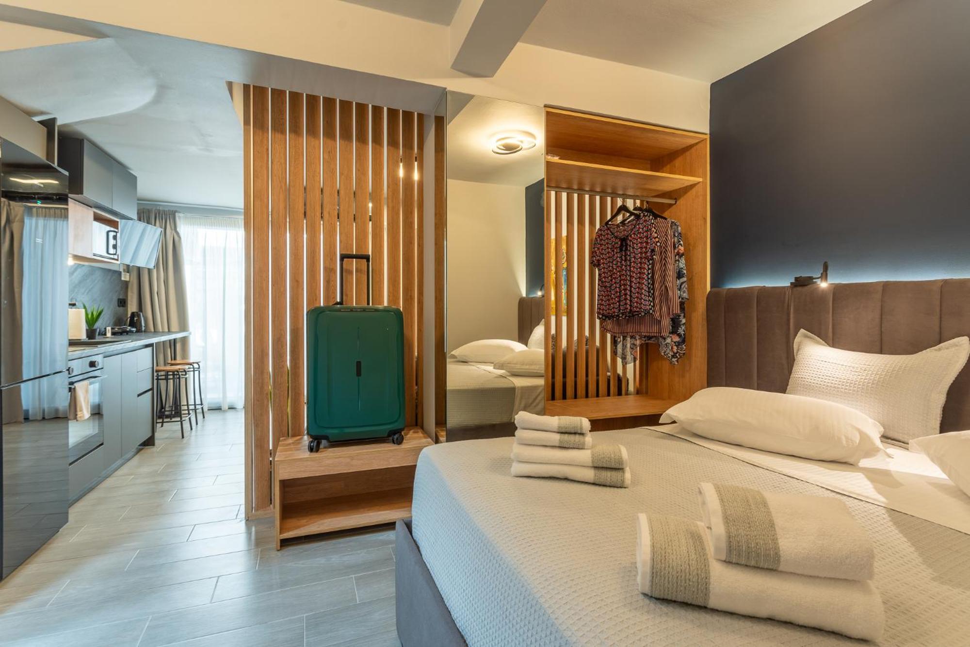 The Beehive Apartment Mytilene Exterior photo
