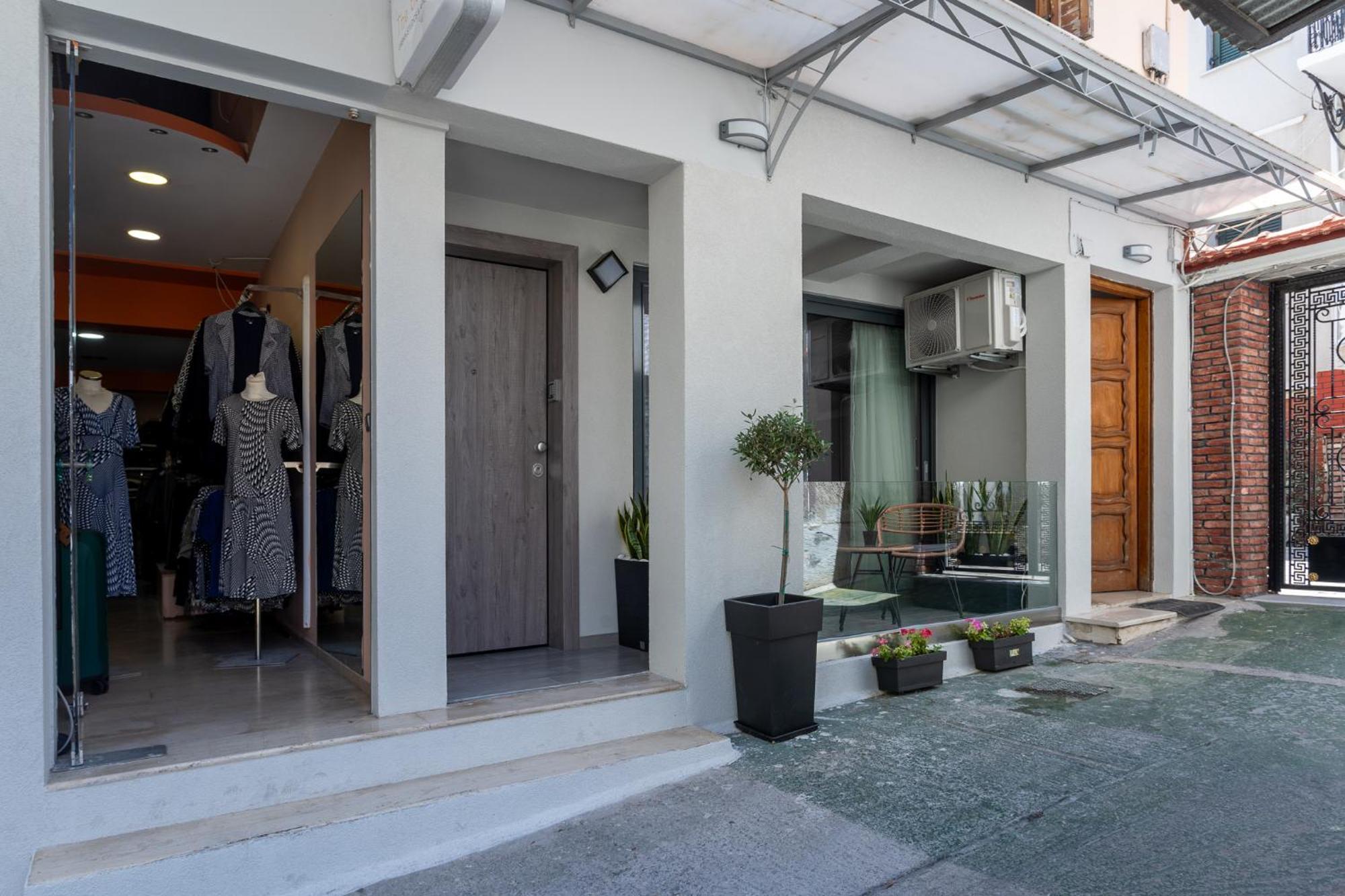 The Beehive Apartment Mytilene Exterior photo